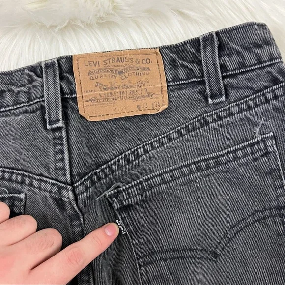 Vintage 1987 Levi's Size 30 (Tagged 33) Faded Black Denim Jeans - Picture 8 of 10